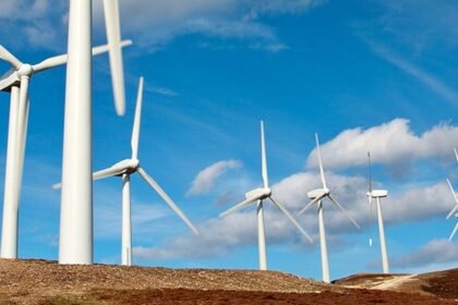 Zelene energetske mikromreže hvaljene kao isplativ odgovor na probleme u opskrbi energijom centara podataka u Velikoj Britaniji