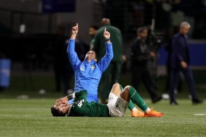 Zakazan je spektakl u finalu Copa Libertadoresa nakon epskog preokreta tri gola razlike