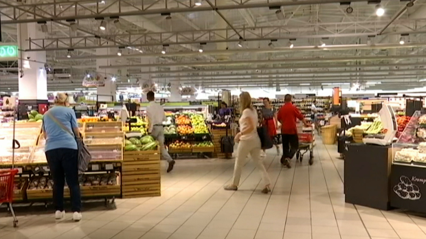 Trgovci pritiskaju i dobavljače i naše novčanike – Antelj: “Smoki” jeftiniji u Švedskoj nego u Srbiji