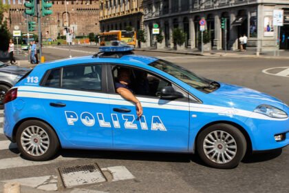 Užas u Rimu: Migranti u parku silovali djevojku (18) pred nemoćnim zaručnikom (24)