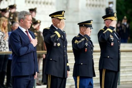 Kako je vladin dužnosnik iz američke vojske postao ključni akter u mirovnim pregovorima o Ukrajini