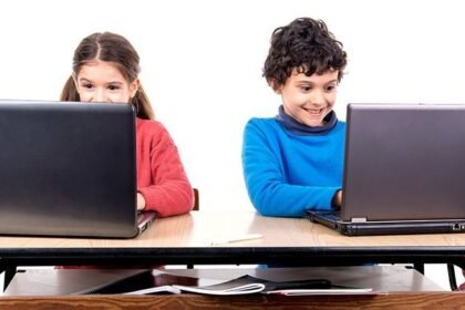 Vlada će proširiti ‘uski’ nastavni plan i program računarstva