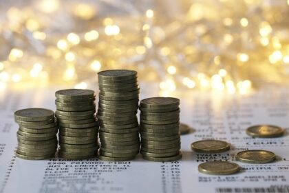 Utvrđene uredbe o podsticajima za mala i srednja preduzeća u RS