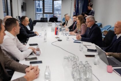 Đedović Handanović: Radimo na uspostavljanju mehanizma snabdevanja, uključićemo i male benzinske pumpe