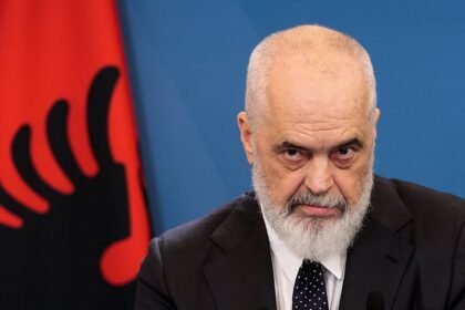 Može li Albanija za pet godina postati prva država u svijetu bez gotovine?