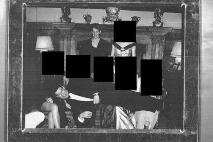 Steže se obruč oko britanske kraljevske porodice: Princ Andrew dovodio Epsteina na imanja, ležao u krilu žena