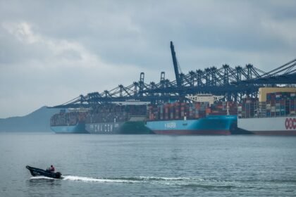 Američke snage upali su na teretni brod koji je putovao iz Kine u Iran: Izvještaj