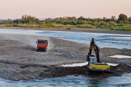 RIJEKE BALKANA: Institucionalna šutnja dok bageri uništavaju obale