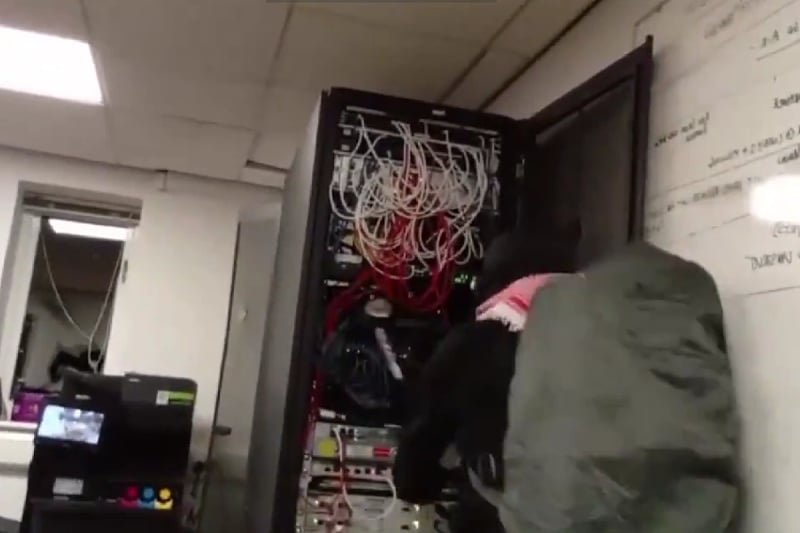 Propalestinski aktivisti upali u fabriku koja proizvodi dijelove aviona F-35, vandalizirali opremu i uređaje