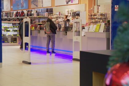 Počela prava šopring groznica, ali treba biti oprezan: “Ljude namami krasna fotografija, a dođe sve i svašta”