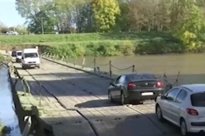 Ministarstvo odbrane: Pontonski most kod Svilajnca privremeno zatvoren zbog visokog vodostaja Velike Morave