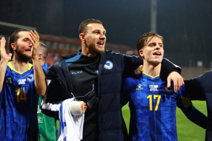 Schalke ima pet centarfora – njihova statistika govori zašto im hitno treba Džeko