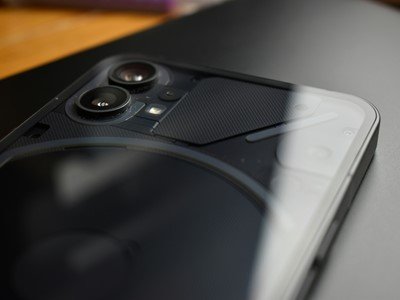 Nothing želi što prije učiniti svoje mobitele kompatibilnima s AirDropom