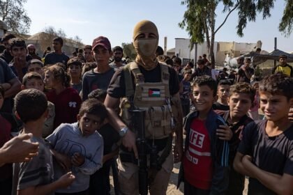 Američki zvaničnik kazao da će borci Hamasa dobiti neku vrstu amnestije ako predaju oružje