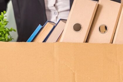 Izvršni direktor JPMorgana poziva na usporavanje uvođenja umjetne inteligencije kako bi se “spasilo društvo”