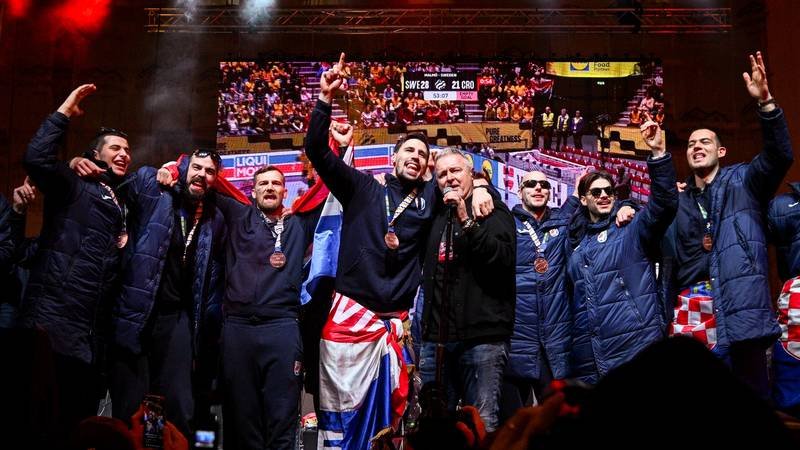 Rukometaši složni: ‘Thompsona volimo jer pjeva o domoljublju’