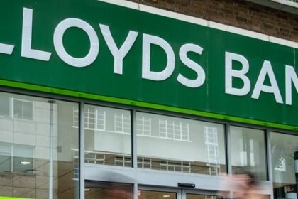 Lloyds Bank će obučiti svo osoblje o vještačkoj inteligenciji