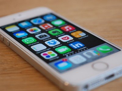 Apple opet posramio Android: Stiglo ažuriranje za 12 godina star iPhone 5S i iPhone 6