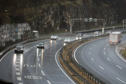 HAK: Moguće zadržavanje vode na kolnicima