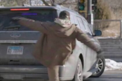 Pojavila se nova snimka. Pretti i agenti ICE-a sukobili su se 11 dana prije nego su ga usmrtili