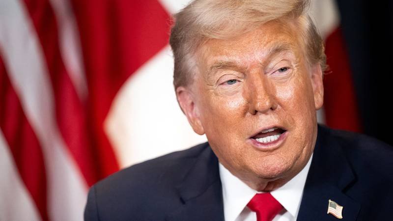 Trump: Još jedna prekrasna armada kreće prema Iranu!