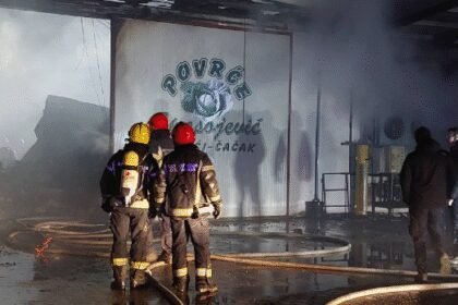 Lokalizovan požar u halama za proizvodnju kiselog kupusa kod Čačka