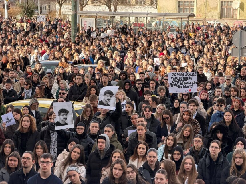 MIRNI PROTEST U SARAJEVU: Ne želimo živjeti u strahu