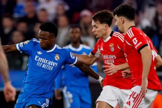 Haotičan meč u Lisabonu: Prekid, crveni karton Mourinhu i povratak Dedića