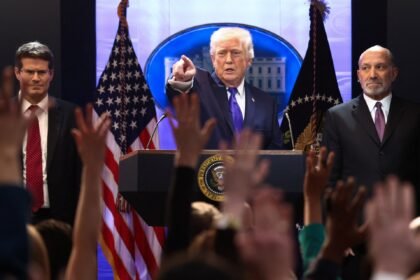 Trump će podići američke globalne carine sa 10 na 15 posto nakon presude Vrhovnog suda