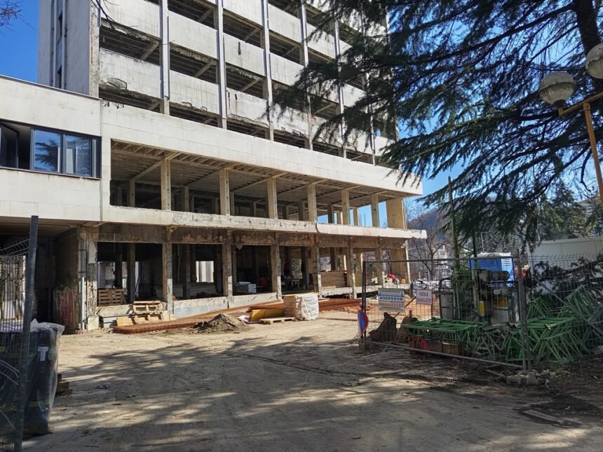 ZAPALJENA PRIJE 12 GODINA: Sanacija zgrade Vlade TK kasni 14 mjeseci